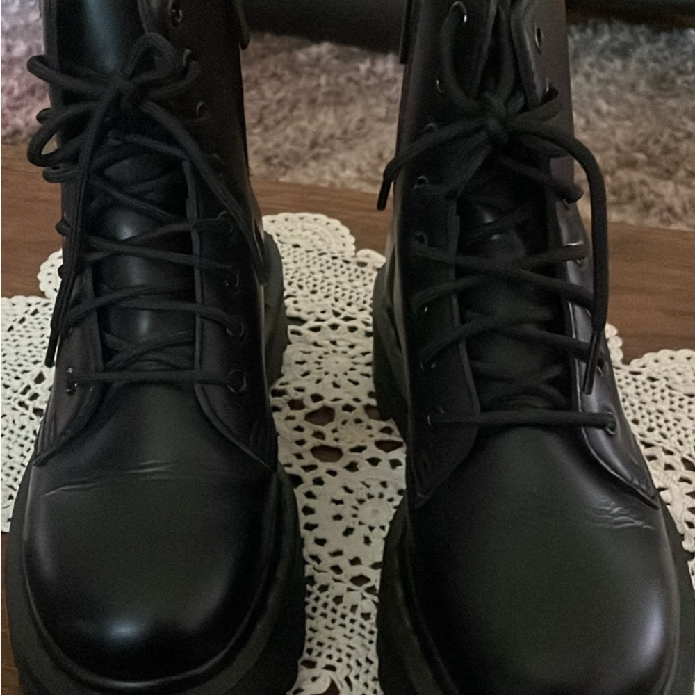 Vegan Doc Marten Jadon II Black Platform Combat/Moto Boots - Picture 3 of 8